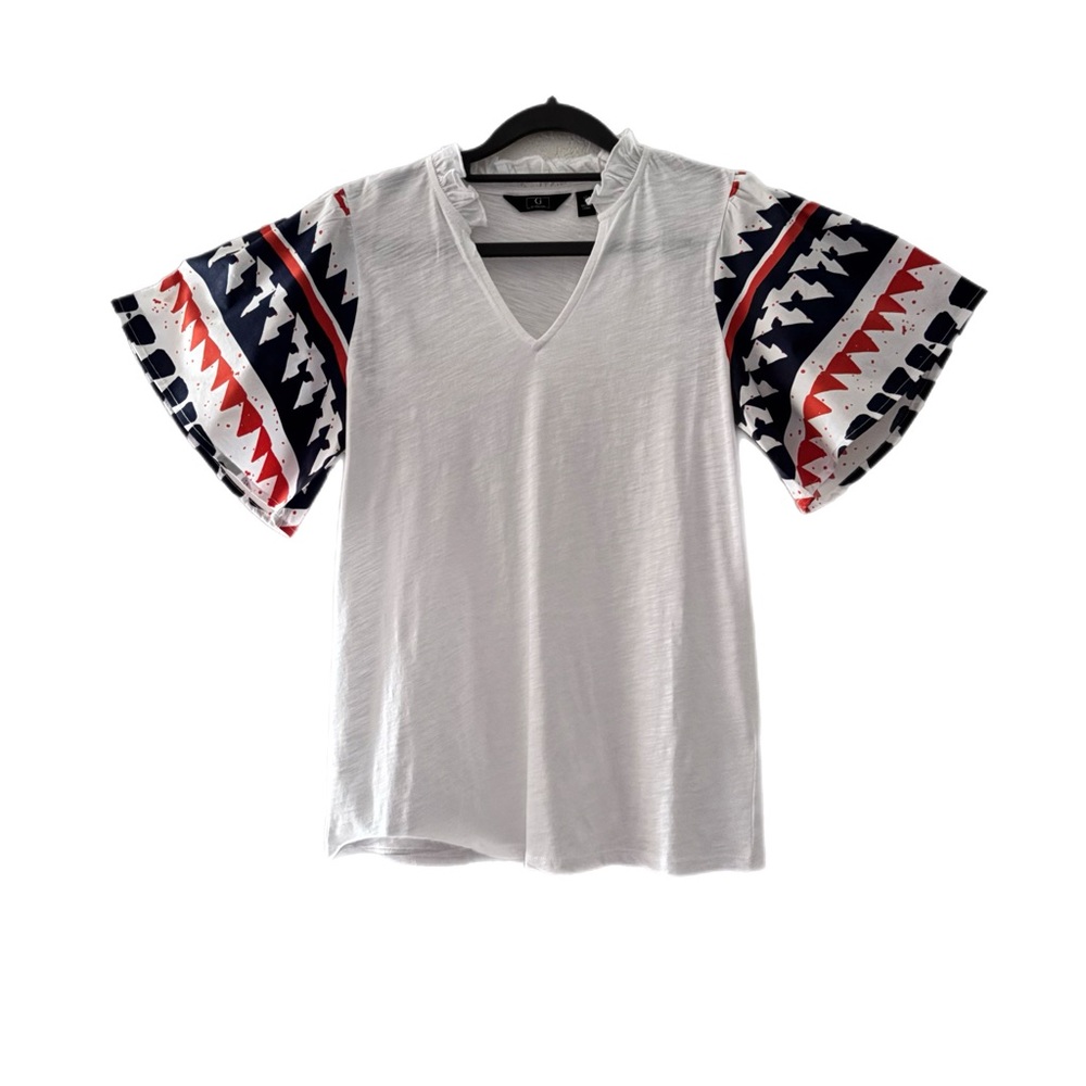 G by Giuliana White V-Neck Top with Red and Blue Patterned Sleeves NWOT